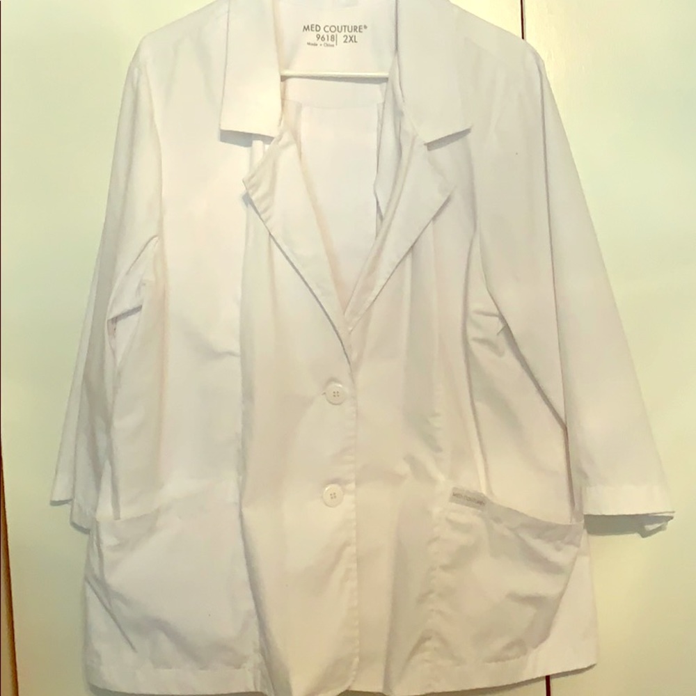 Women’s plus size white doctor lab coat